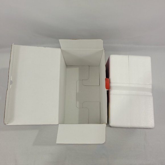 Lemax Signature 2010 Village Christmas Lighted Building Cedar Creek Outfitters - Picture 6 of 8